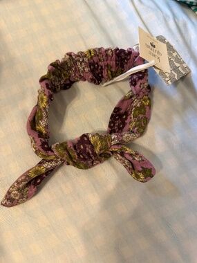 Kate Quinn baby headband bow - purple floral -  NWT size large